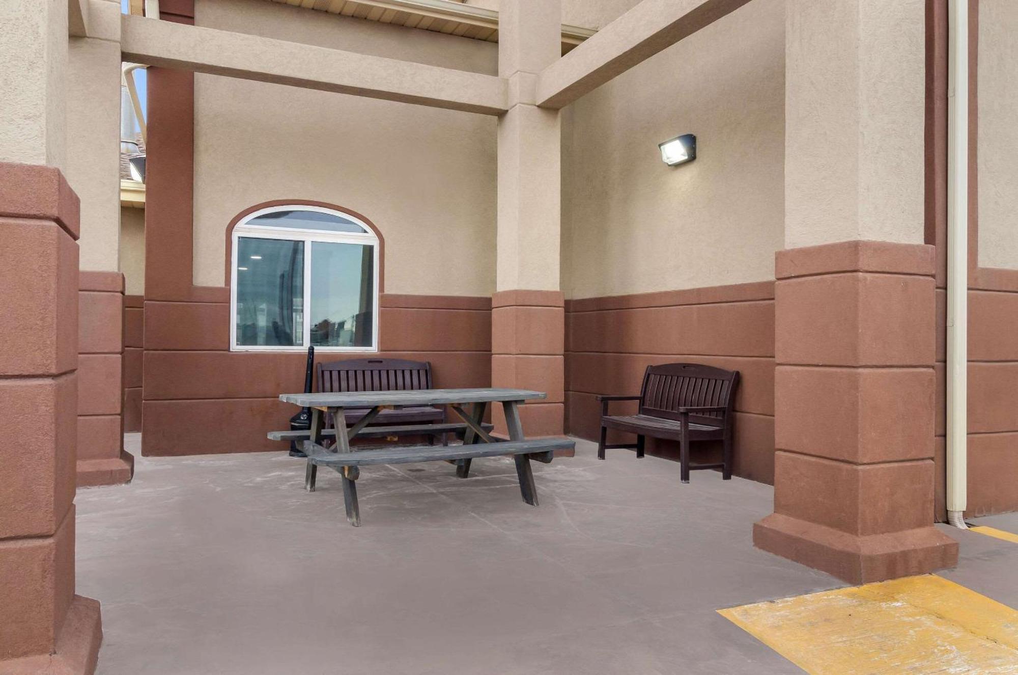 Econo Lodge Scottsbluff Kültér fotó